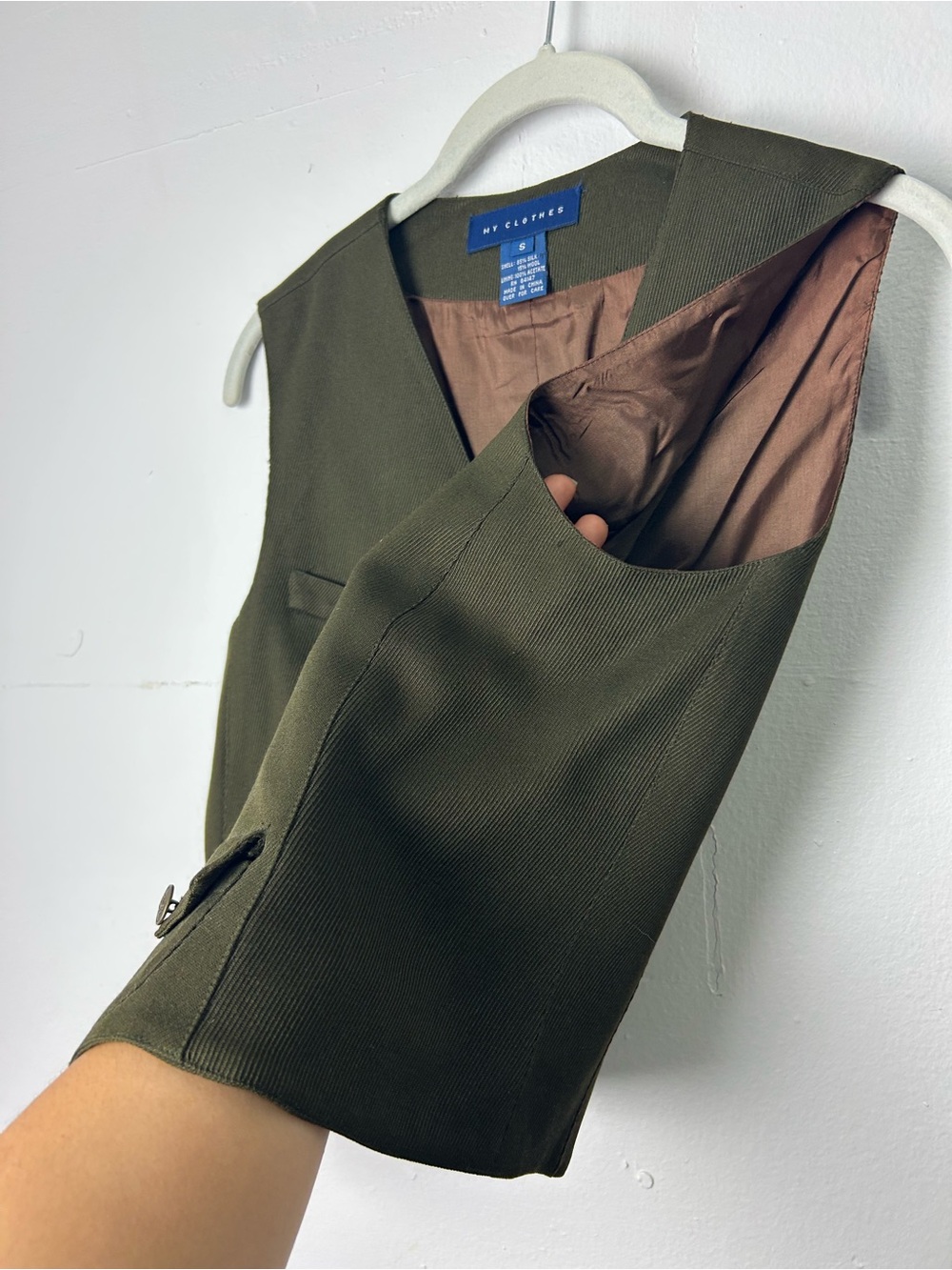 My Clothes Vtg Silk Vest Green Size S Quite luxury Old Money capsule staple - Picture 8 of 13
